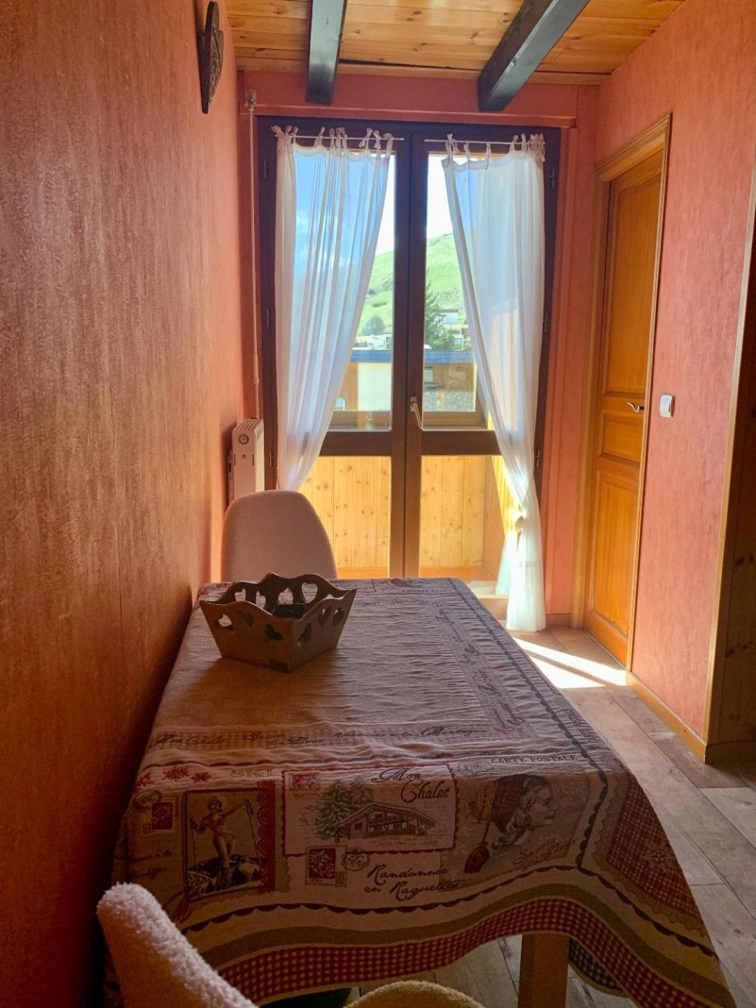 Hotels Les Catrems & Le Montagnou オルシエール エクステリア 写真